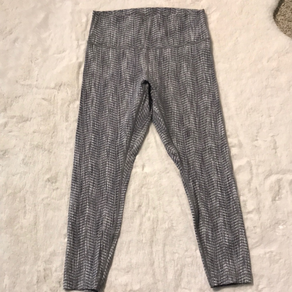 Lululemon size 12. Like new